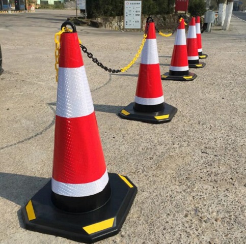 反光路錐的價(jià)格.jpg 反光路錐的價(jià)格.jpg